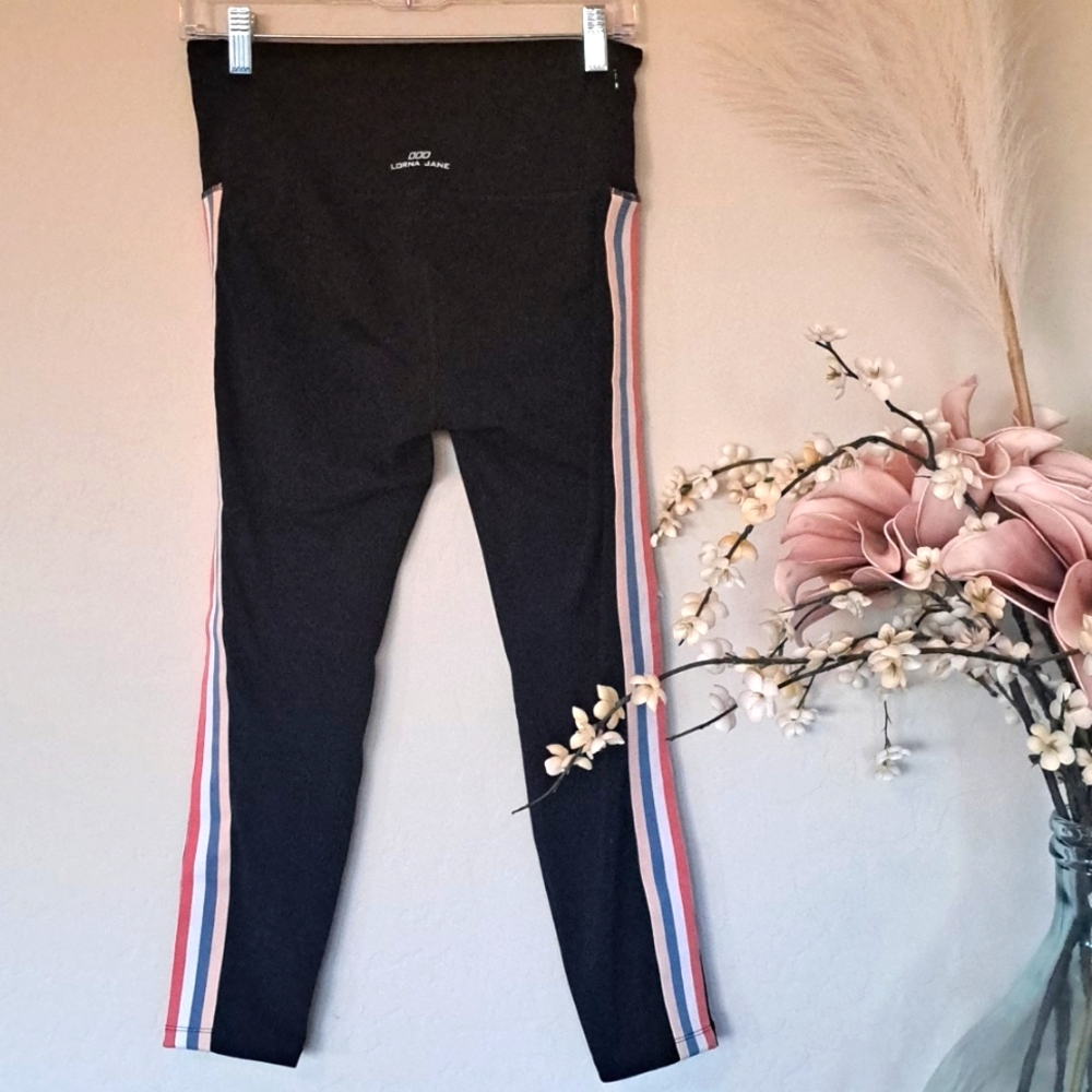 Lorna Jane size 6 capris